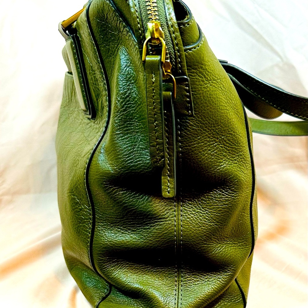 Fossil Green Moss Jacqueline Tote - Picture 4 of 5